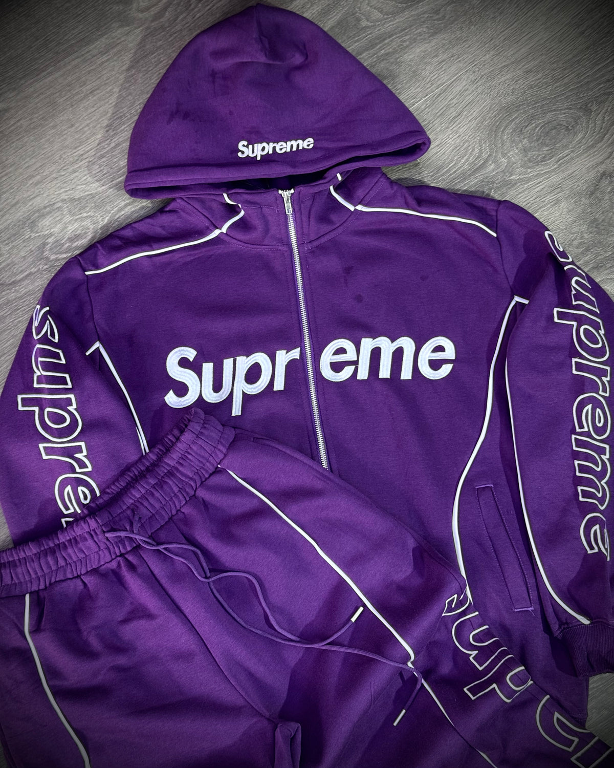 Conjunto supreme morado