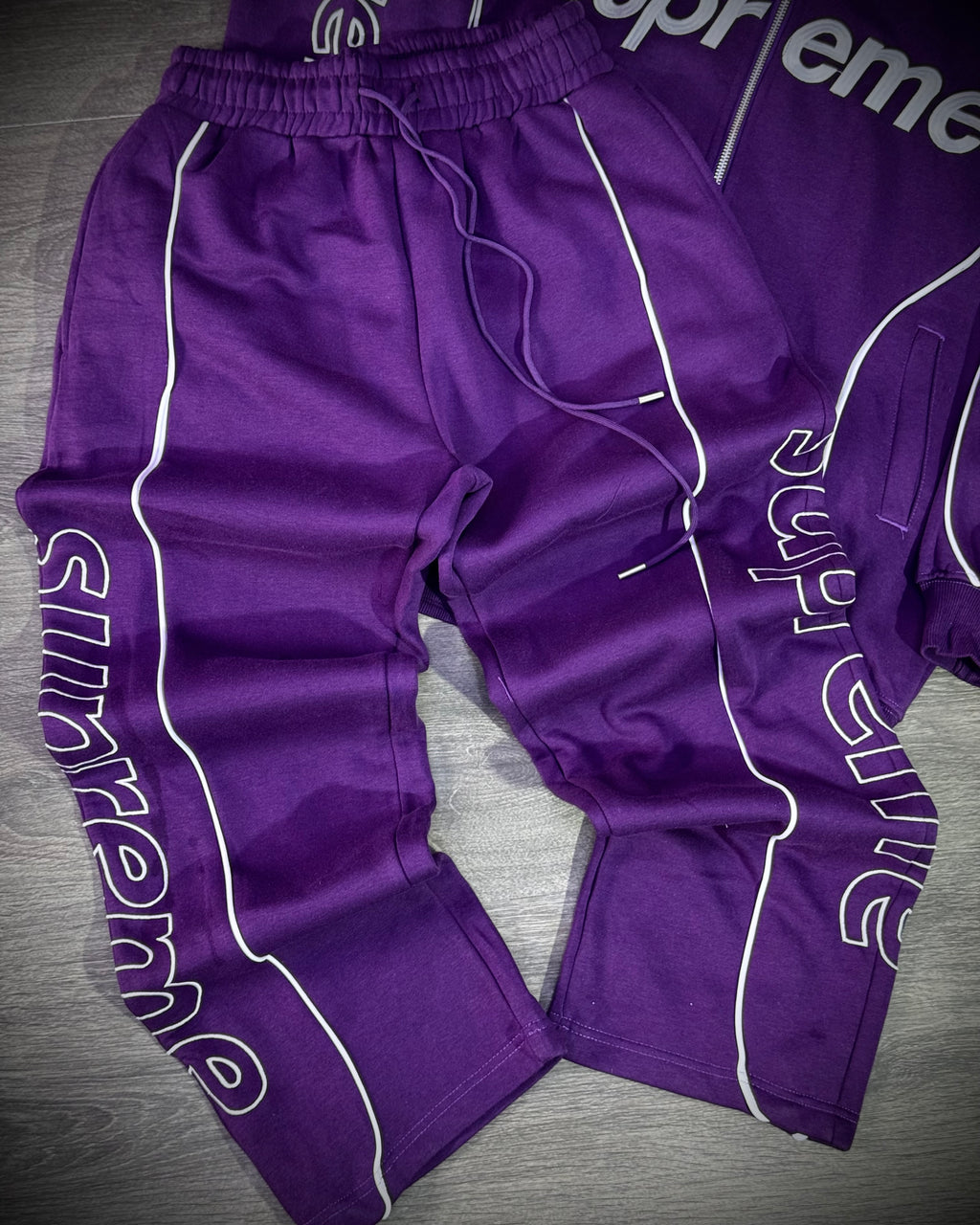 Conjunto supreme morado