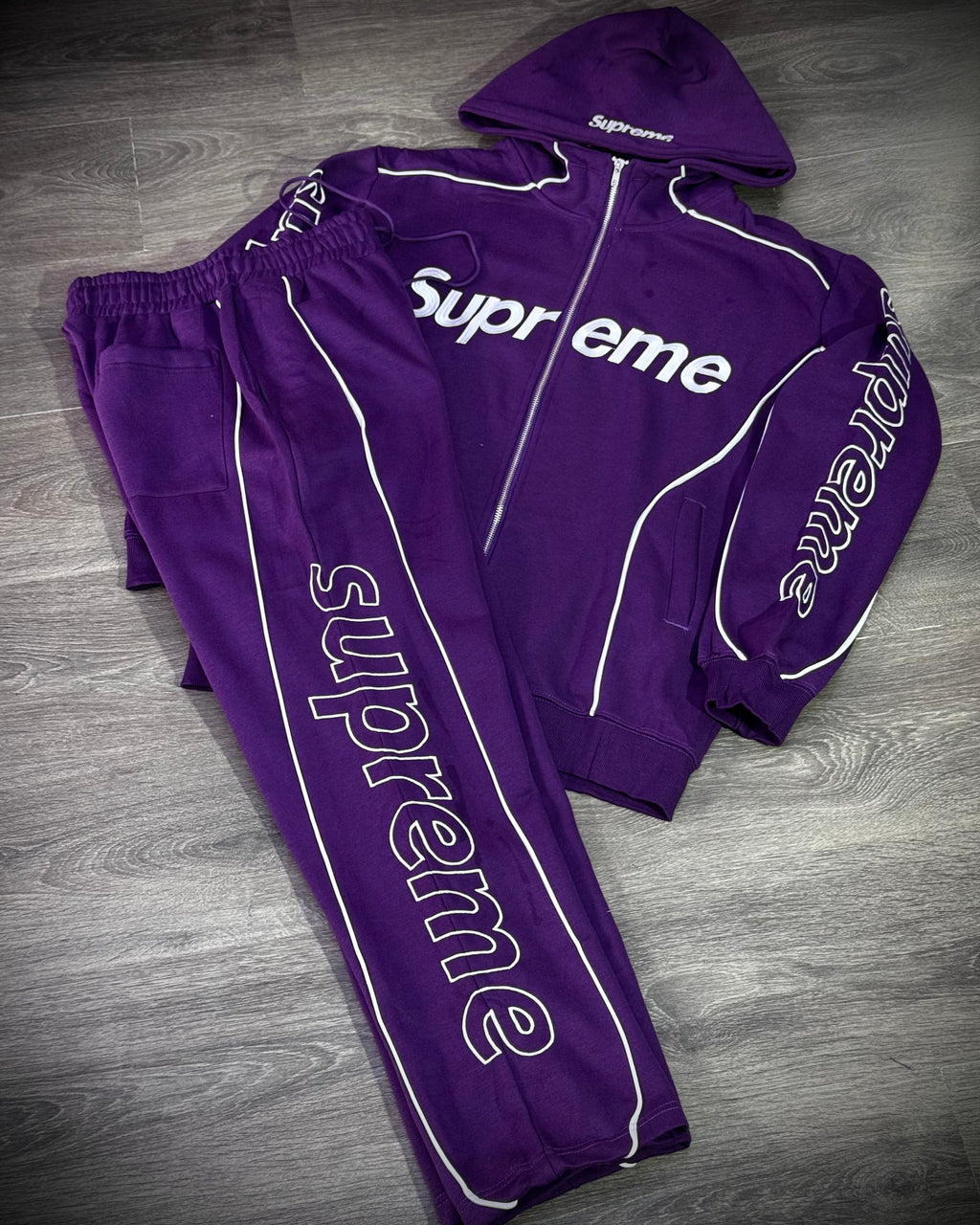Conjunto supreme morado