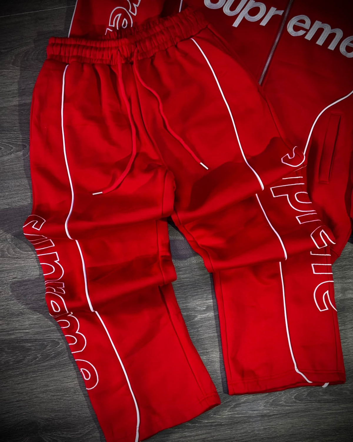 conjunto supreme