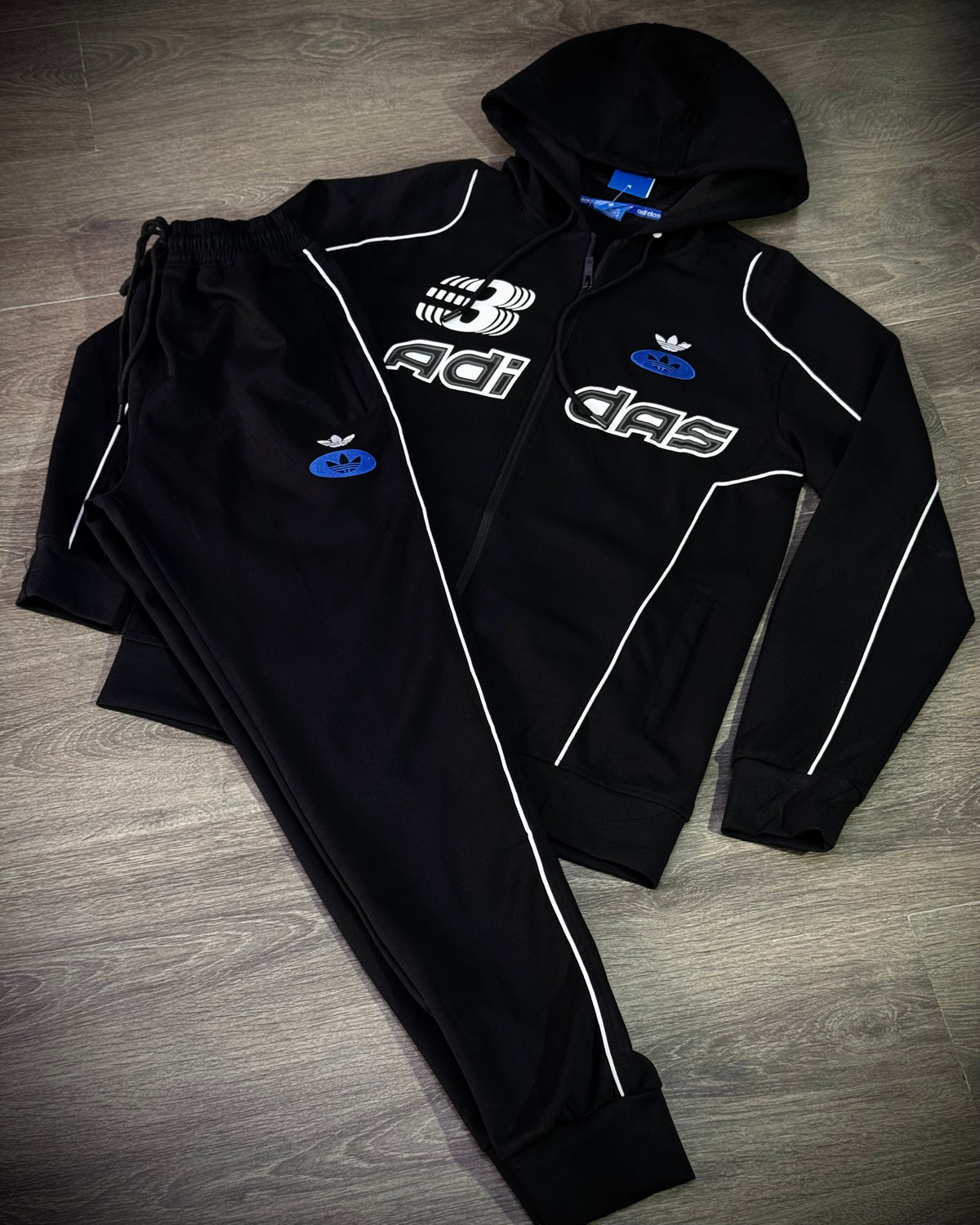 Conjunto Adidas