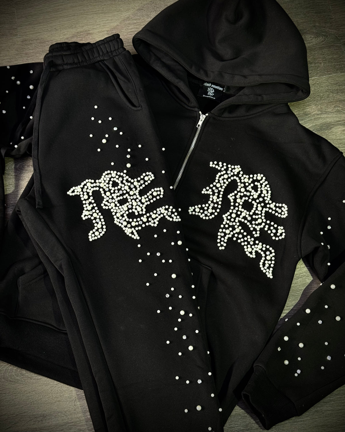 Conjunto mixed emotion