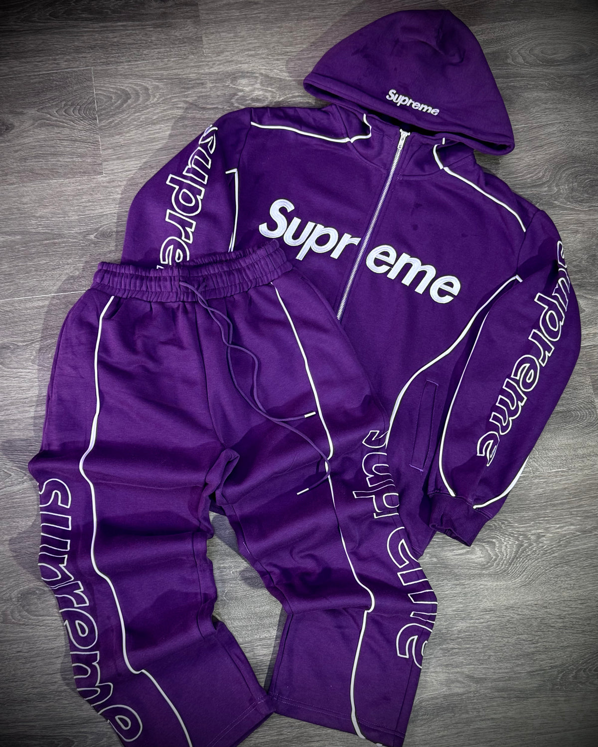 Conjunto supreme morado